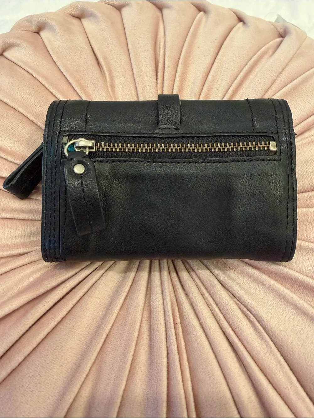 Vintage Juicy Couture Black Leather Wallet Keychain Zip Coin Purse